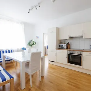Apartment France | Operastreet, Vienna