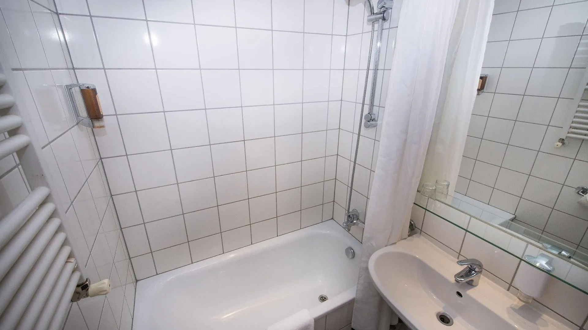 Pakat City Hotel Viena