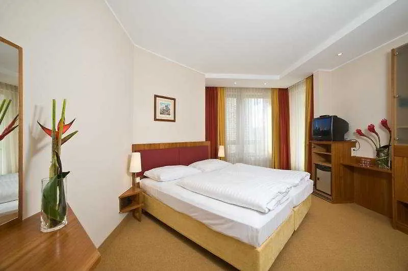 Pakat City Hotel Vienna