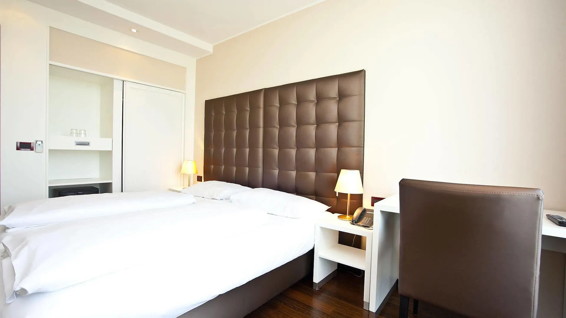Pakat City Hotel Vienna 3*,
