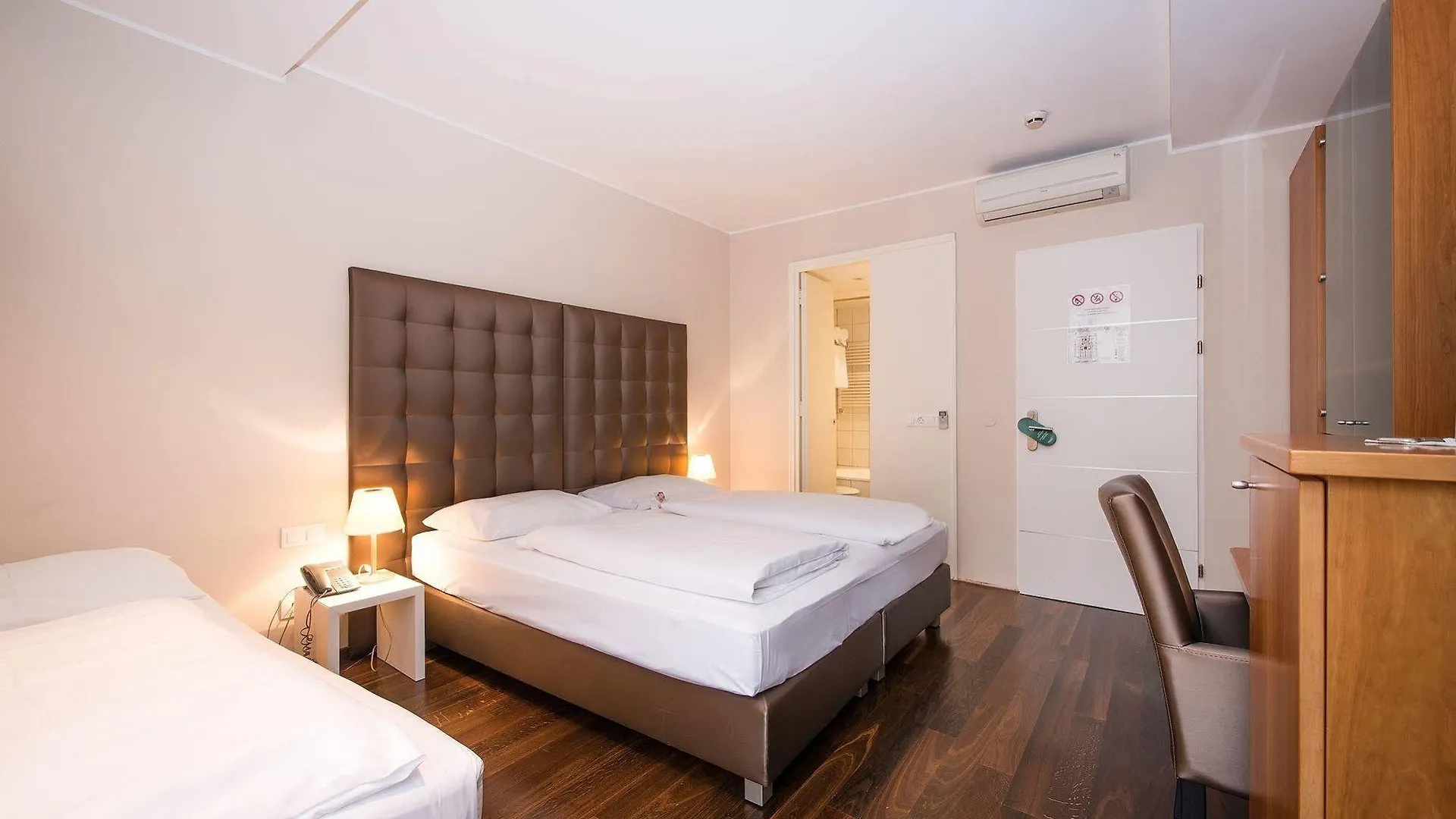 ***  Pakat City Hotel Vienna Austria